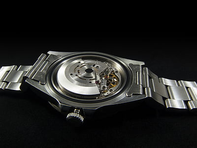 round silver watch with silver link bracelet thumbnail