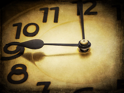 brown analog clock thumbnail