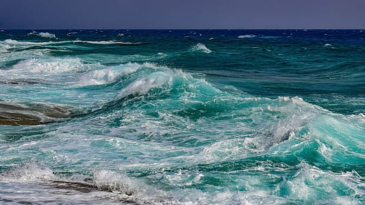 body of water waves thumbnail