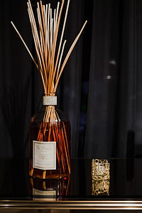 Aroma reed diffuser in contemporary style thumbnail