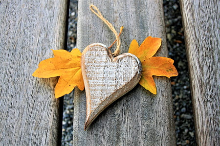 heart-shaped brown hanging ornament thumbnail