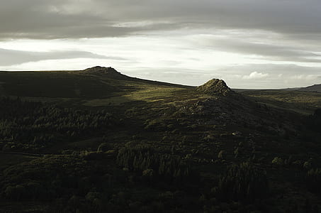 rocky mountain during daytime thumbnail