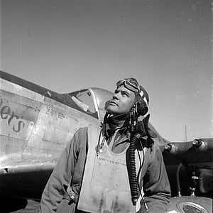 grayscale photo of pilot thumbnail