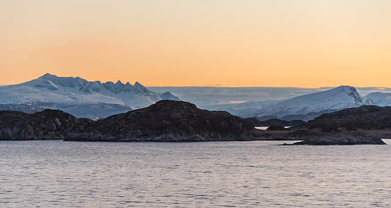 photo of islands and mountains during daytime thumbnail
