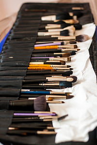 make-up brush set thumbnail