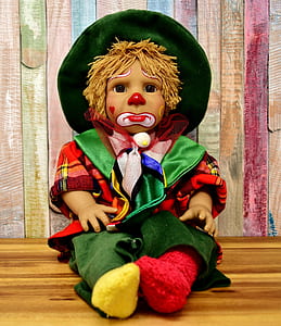 jester boy with green hat doll thumbnail