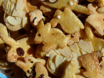 animal shaped nut lot thumbnail