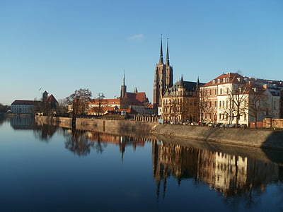 body of water near buildings thumbnail