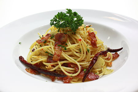 pasta with bacon on plate thumbnail
