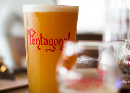 filled Pentagonal drinking blass thumbnail