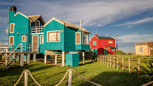 blue wooden house thumbnail