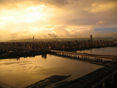 gold-colored sky thumbnail