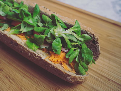 sandwich with vegetable toppings thumbnail