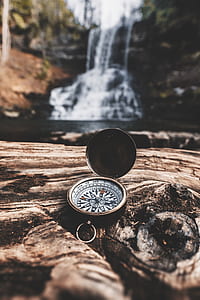 depth of field photography of navigational compass thumbnail