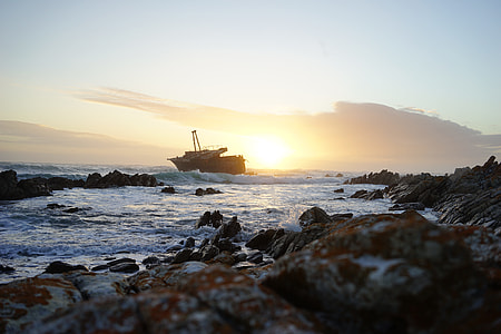 shallow focus photography of ship thumbnail