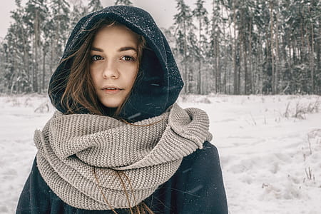 woman wearing scarf thumbnail