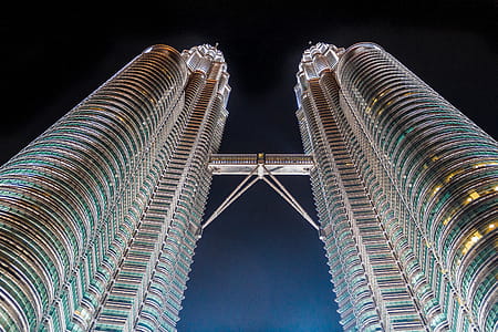 Petronas Twin Towers thumbnail