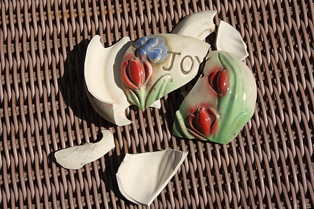 pink and green ceramic tiles thumbnail
