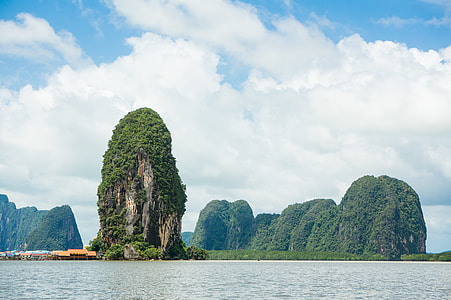 photography of island scenery thumbnail