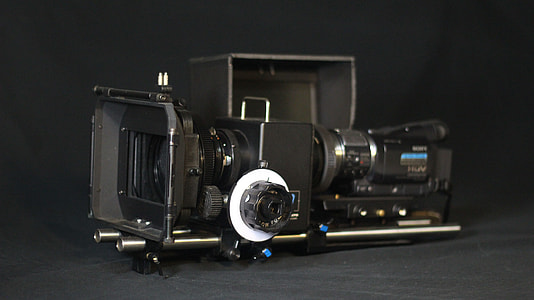 black professional camera thumbnail