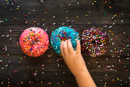 three doughnuts thumbnail