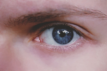 Closeup shot of a human eye thumbnail