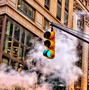 yellow stoplight thumbnail