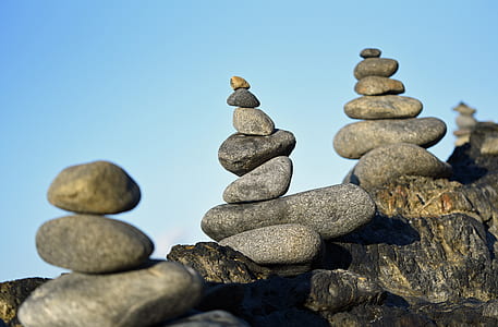 macro shot photography of rocks during daytime thumbnail
