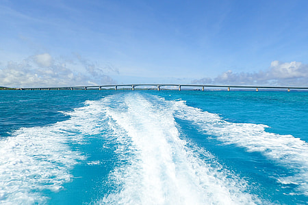 blue ocean horizon in panoramic view during day time thumbnail