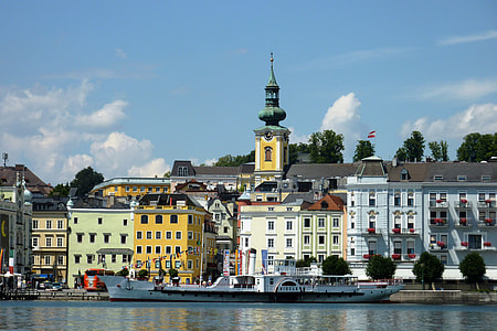 Lakeside view with buildings on shore in Gmunden, Austria thumbnail