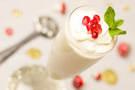 strawberry shake thumbnail
