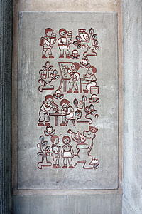 Berlin, Art Most Construction thumbnail