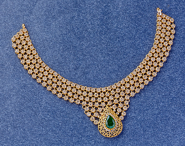 Uncut Diamond Jewellery, Emeralds thumbnail
