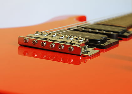 brown electric guitar thumbnail