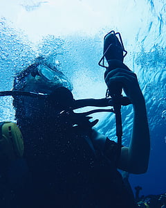 man diving in water thumbnail