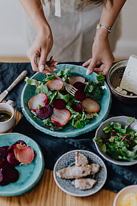 Preparing a yummy and healthy meal thumbnail
