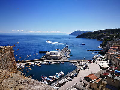 aerial photography of boat on body of water thumbnail