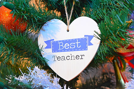 gray Best Teacher heart hanging decor thumbnail
