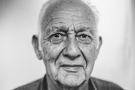 closeup photography of man's face thumbnail