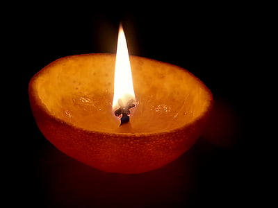 shallow focus photography of oil candle thumbnail