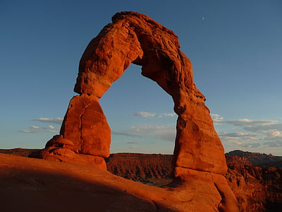 Delicate Arch, Utah thumbnail