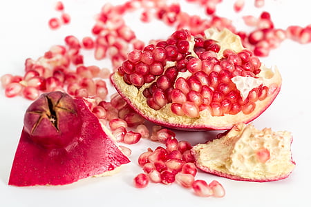 red fruit thumbnail