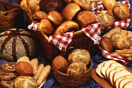 bunch of bake bread thumbnail