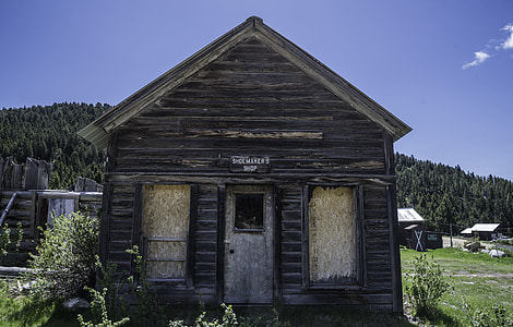 Old Shoemaker Shop in Elkhorn, Montana thumbnail