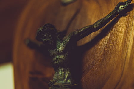 Jesus Christ Wooden Sculpture thumbnail