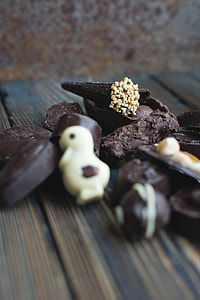 Chocolate pralines thumbnail