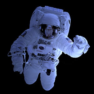 photo of astronaut thumbnail