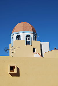 landscape photography of beige castle thumbnail