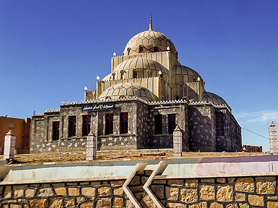 Mosque in Aflou, Algeria thumbnail