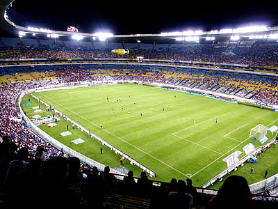 green soccer field thumbnail